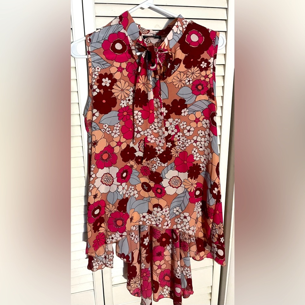 Cha Cha Vente Floral Top